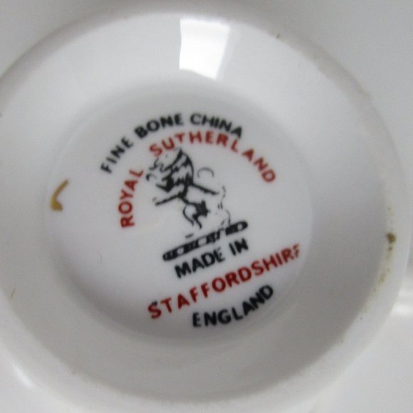 vintage tea cup and saucer - Picture 6 of 6